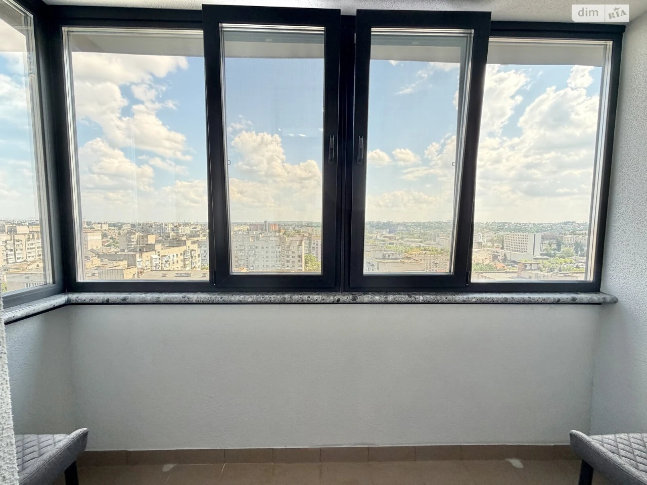 Long-Term Rental Apartment Near the Estate