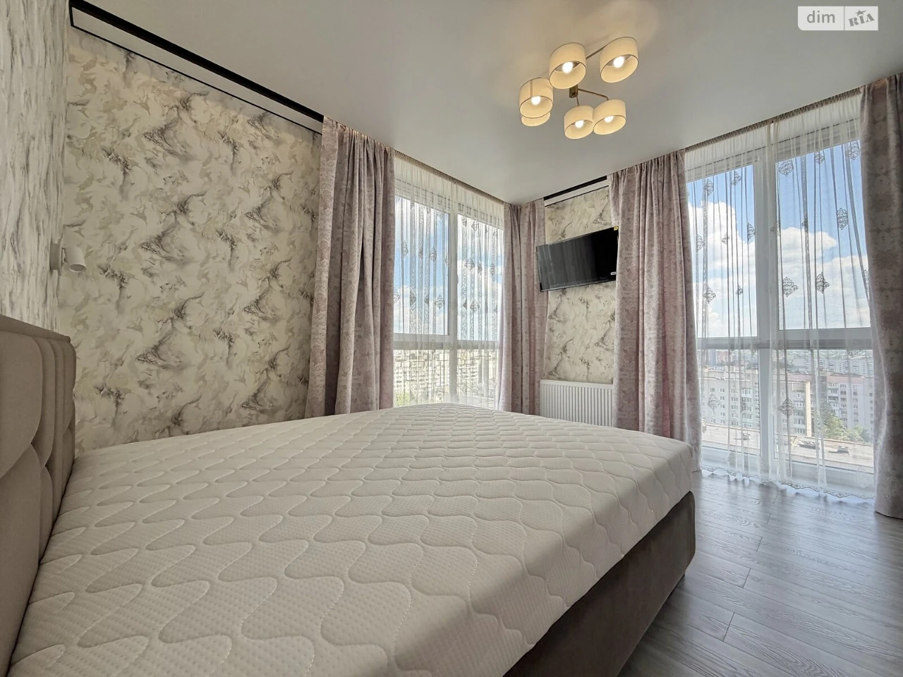 Long-Term Rental Apartment Near the Estate