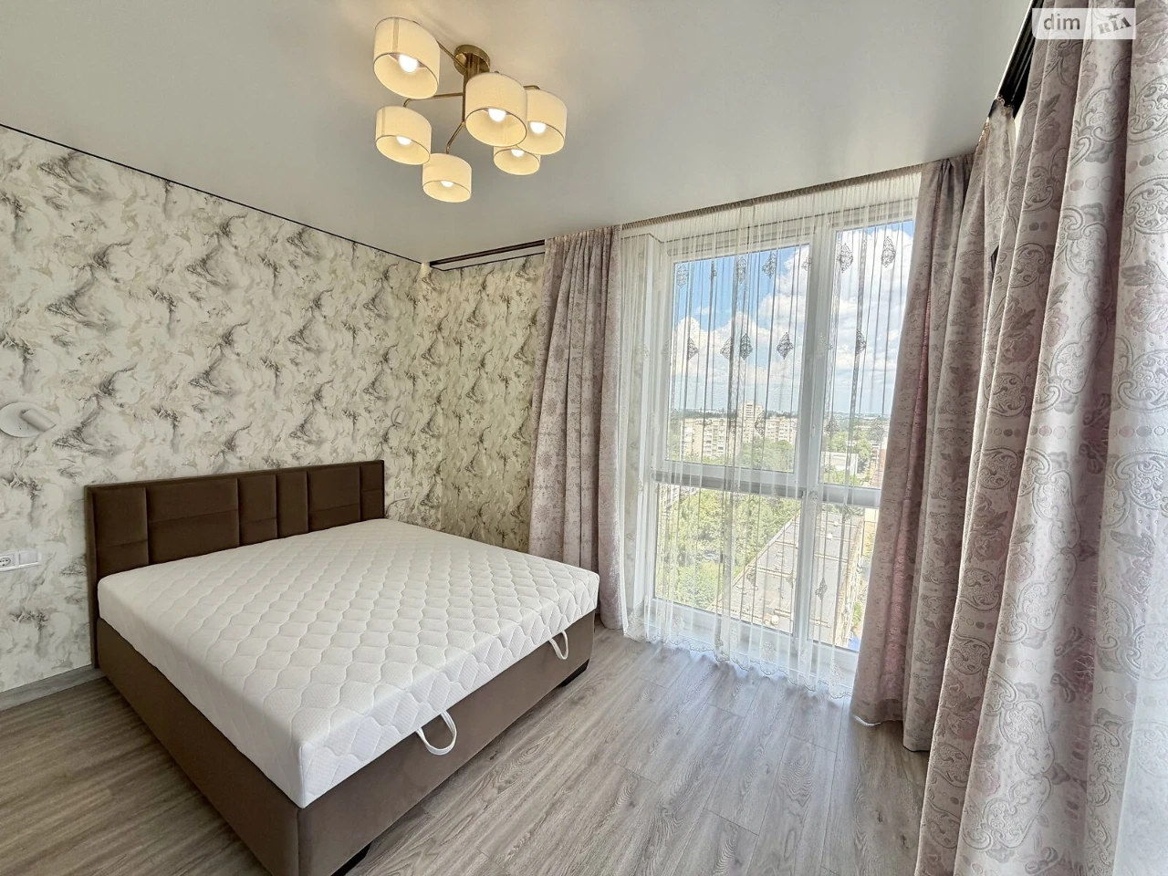 Long-Term Rental Apartment Near the Estate