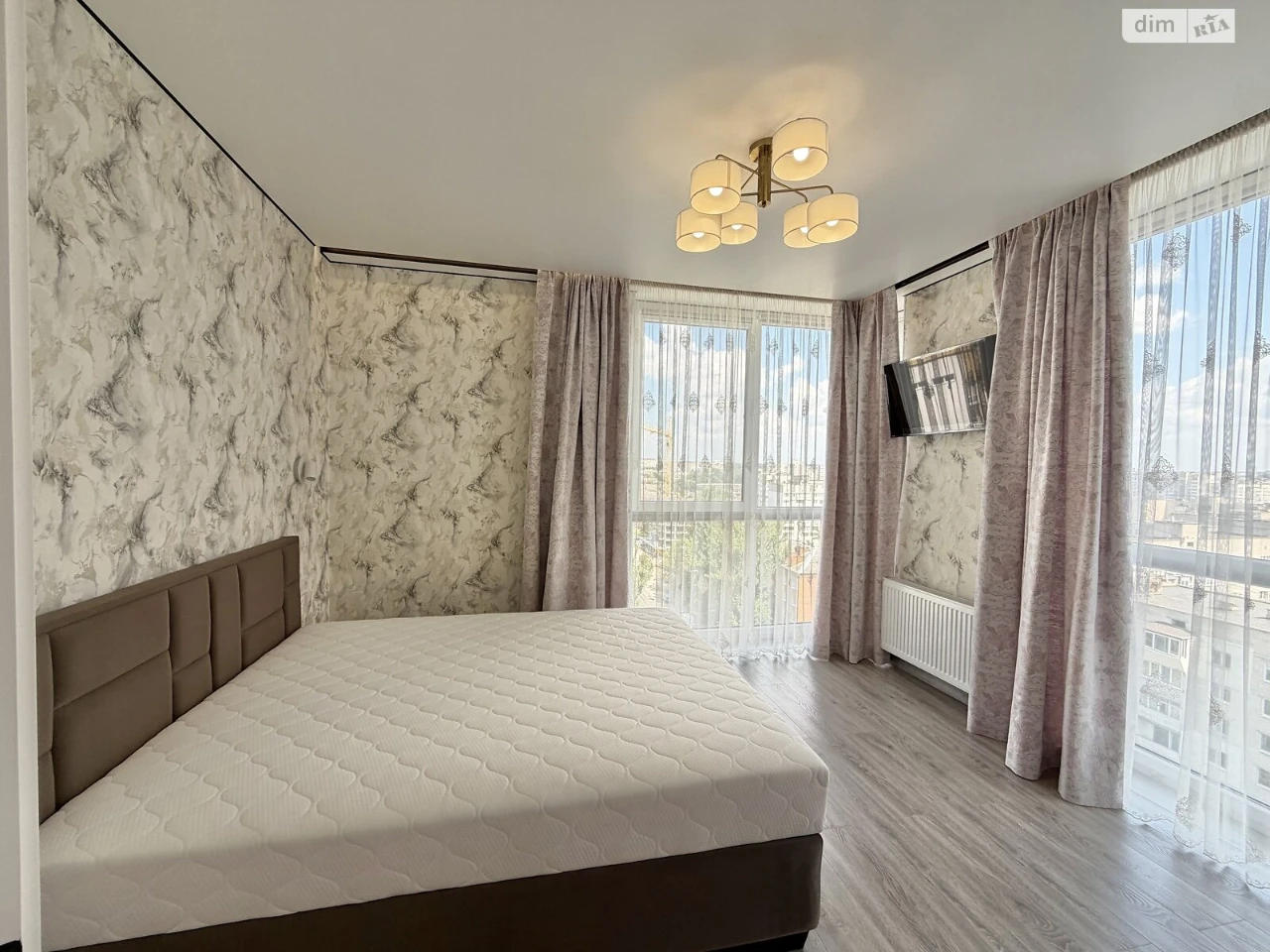 Long-Term Rental Apartment Near the Estate