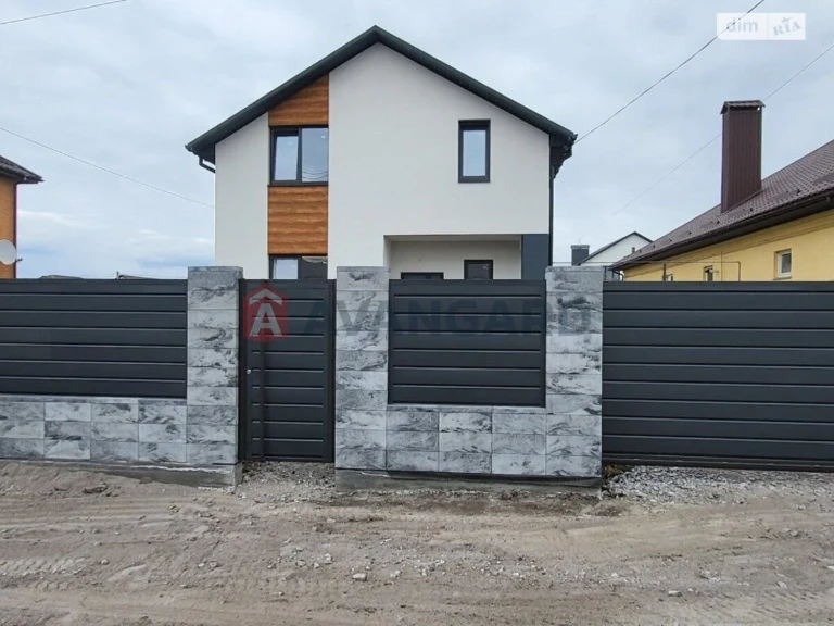 Продажа дома в удобном месте для жизни.
