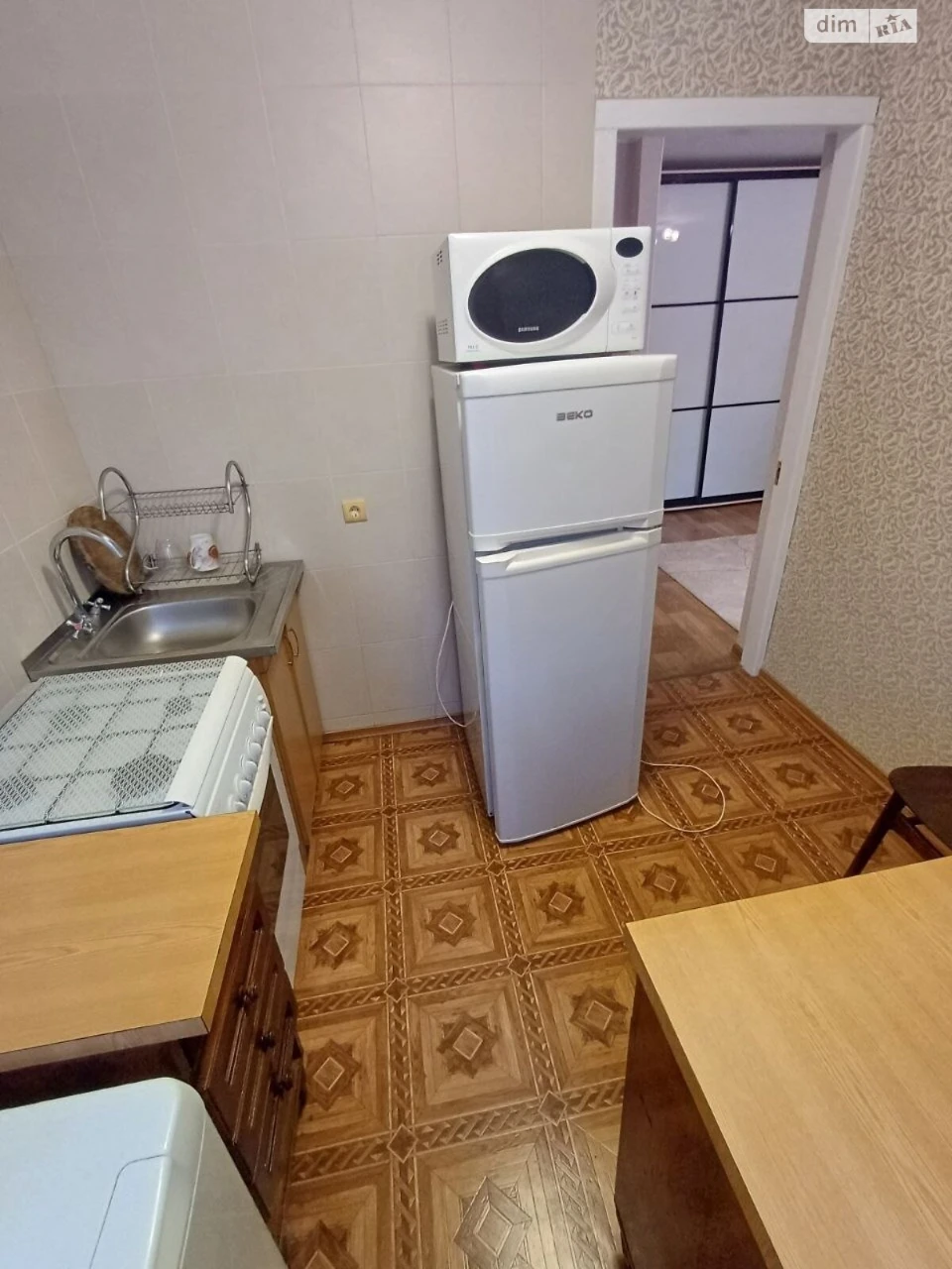 Long-Term Rental Apartment Near a Substation