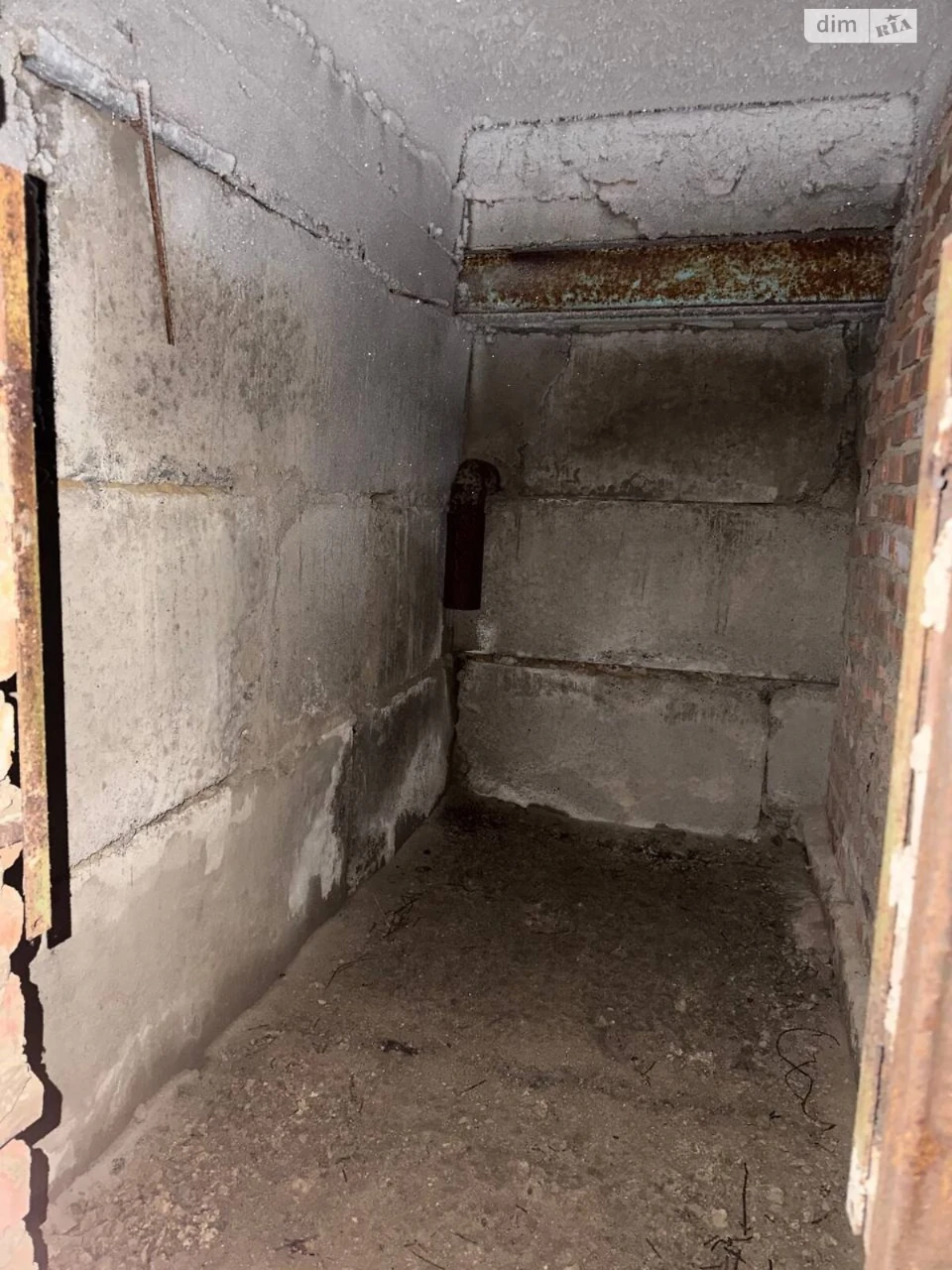 For sale Place in a garage cooperative Kyivska