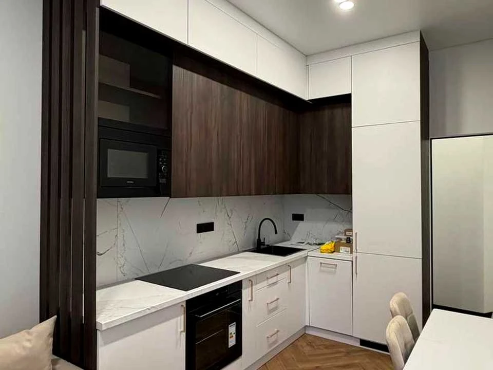 Apartment. Uzhgorod, Anatoliya Tegzi Street
