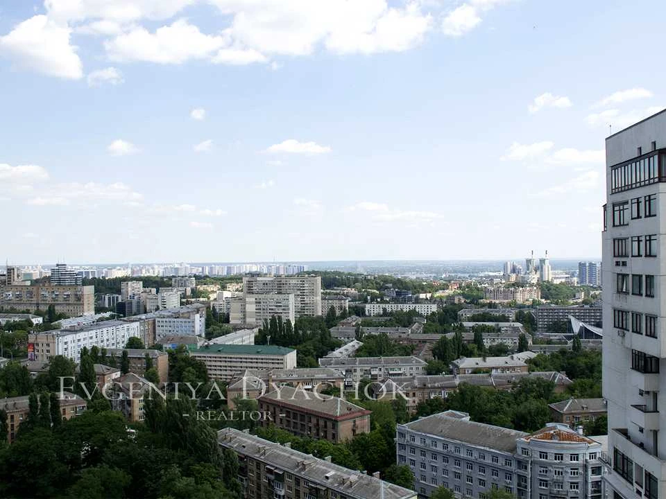 Квартира. Киев, Евгений Коновальца ул.
