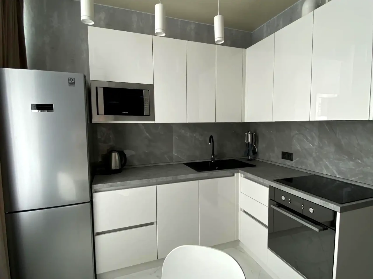 Rent 1-bedroom apartment 40 m² on 19/25 floor