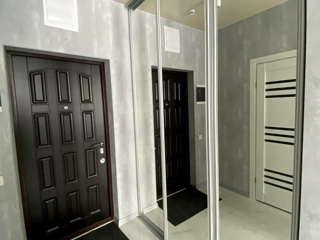 Rent 1-bedroom apartment 40 m² on 19/25 floor