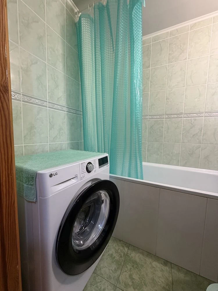Продажа трехкомнатной квартиры по адресу ул. Героев Дня, 85