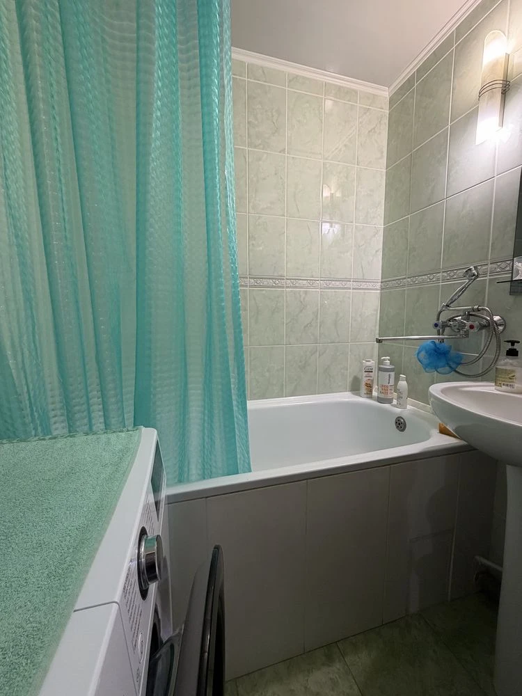 Продажа трехкомнатной квартиры по адресу ул. Героев Дня, 85
