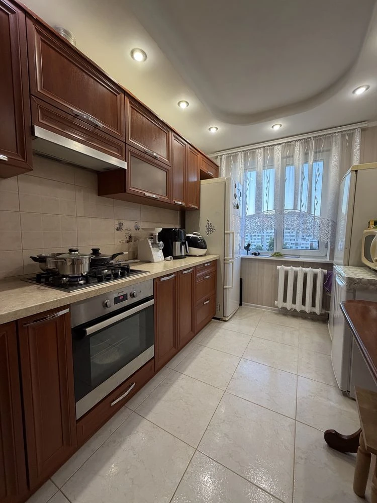 Продажа трехкомнатной квартиры по адресу ул. Героев Дня, 85