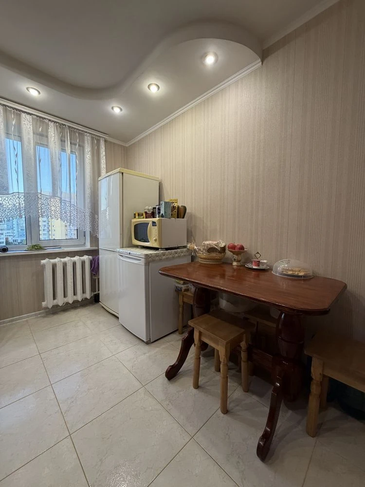Продажа трехкомнатной квартиры по адресу ул. Героев Дня, 85
