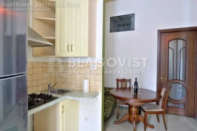 1 room Golden Gate, Reitarska St., Honchara Center