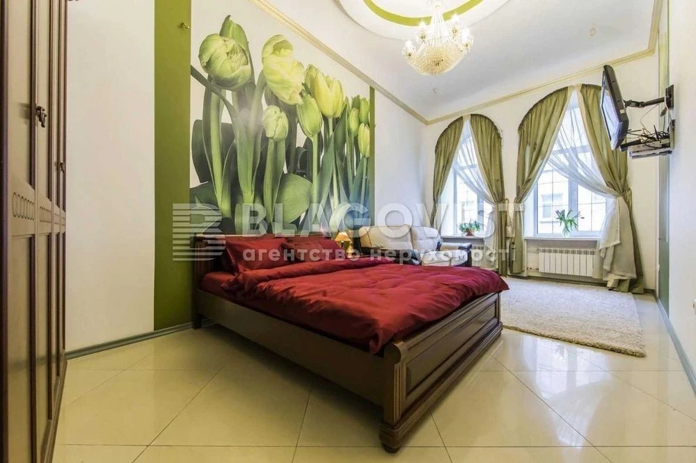 1 room Golden Gate, Reitarska St., Honchara Center