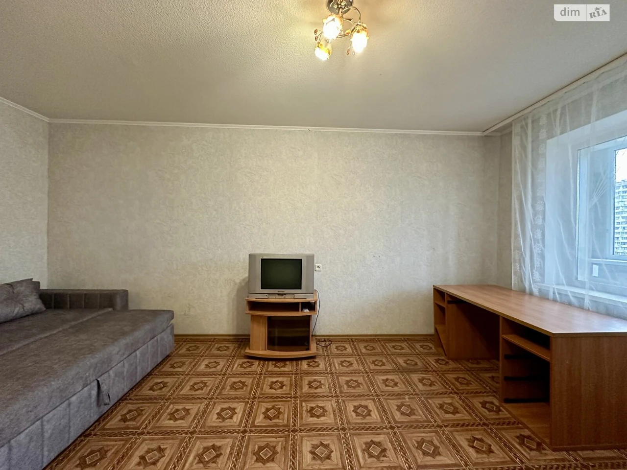 Long-Term Rental Apartment, Перемога-6