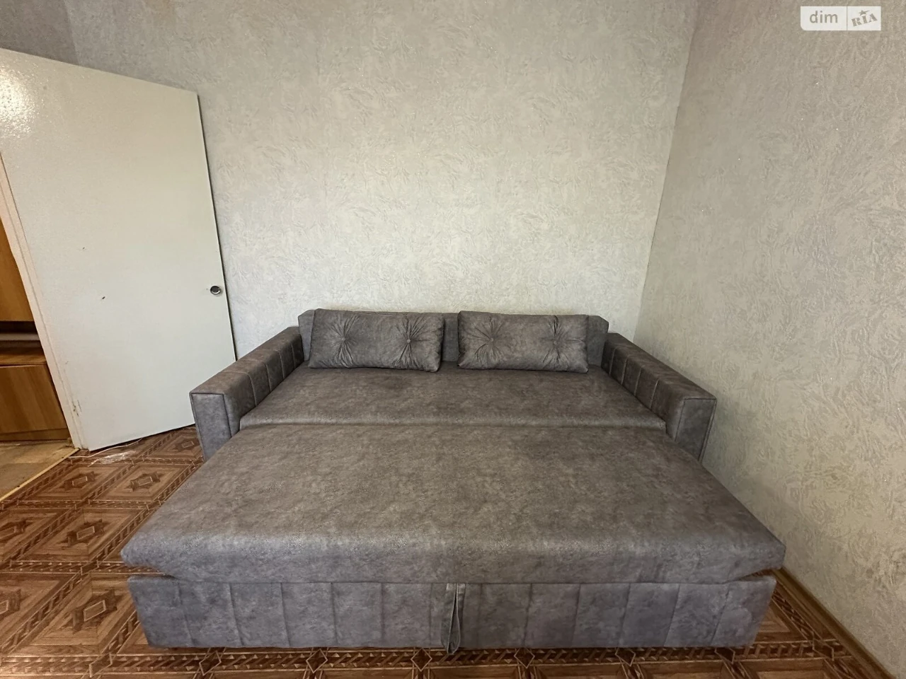 Long-Term Rental Apartment, Перемога-6