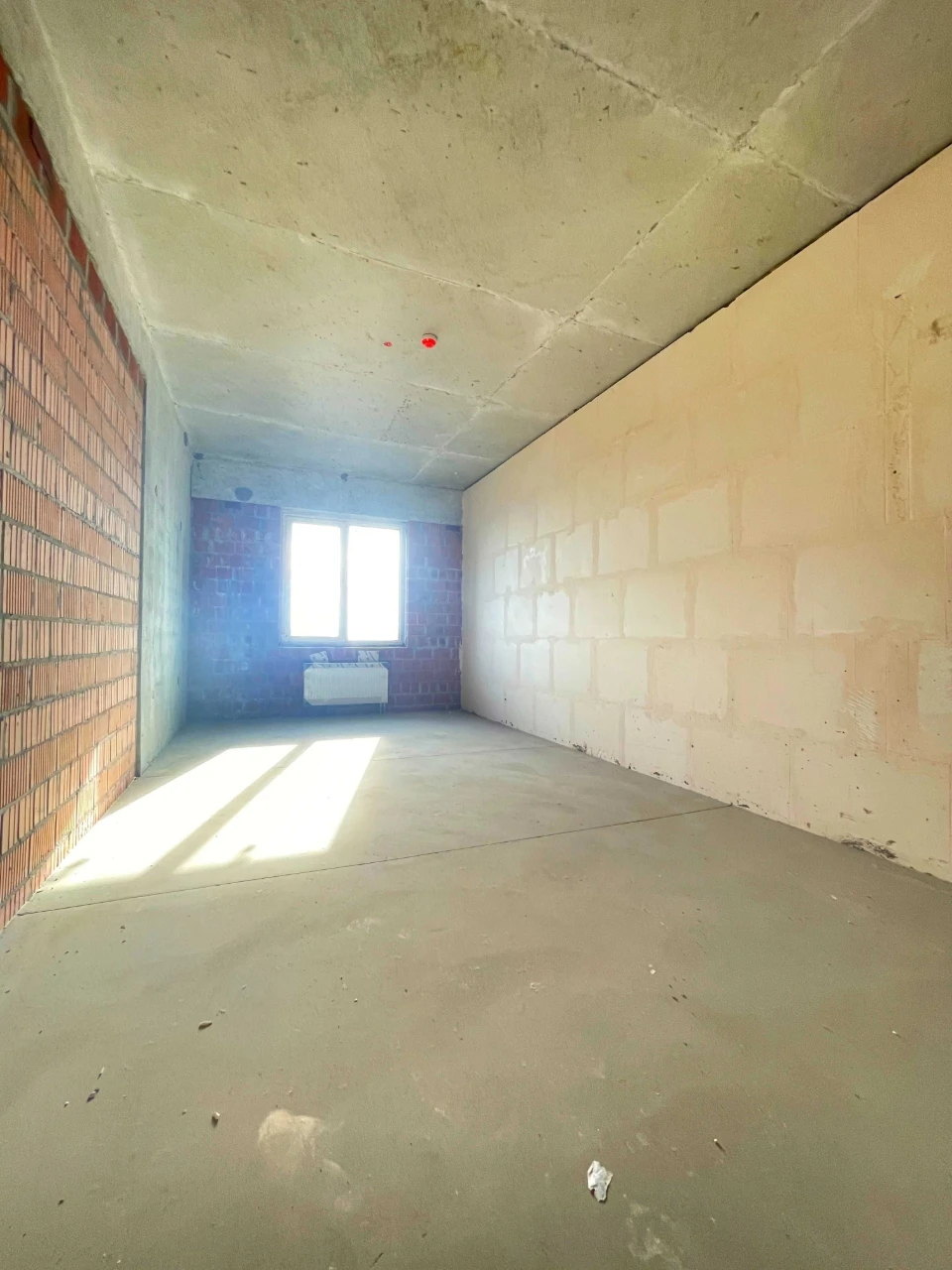 3-bedroom apartment 108.3 sq m, unfinished, in the Alter residential complex