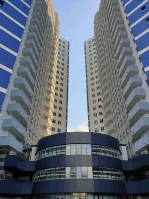 3-bedroom apartment 108.3 sq m, unfinished, in the Alter residential complex