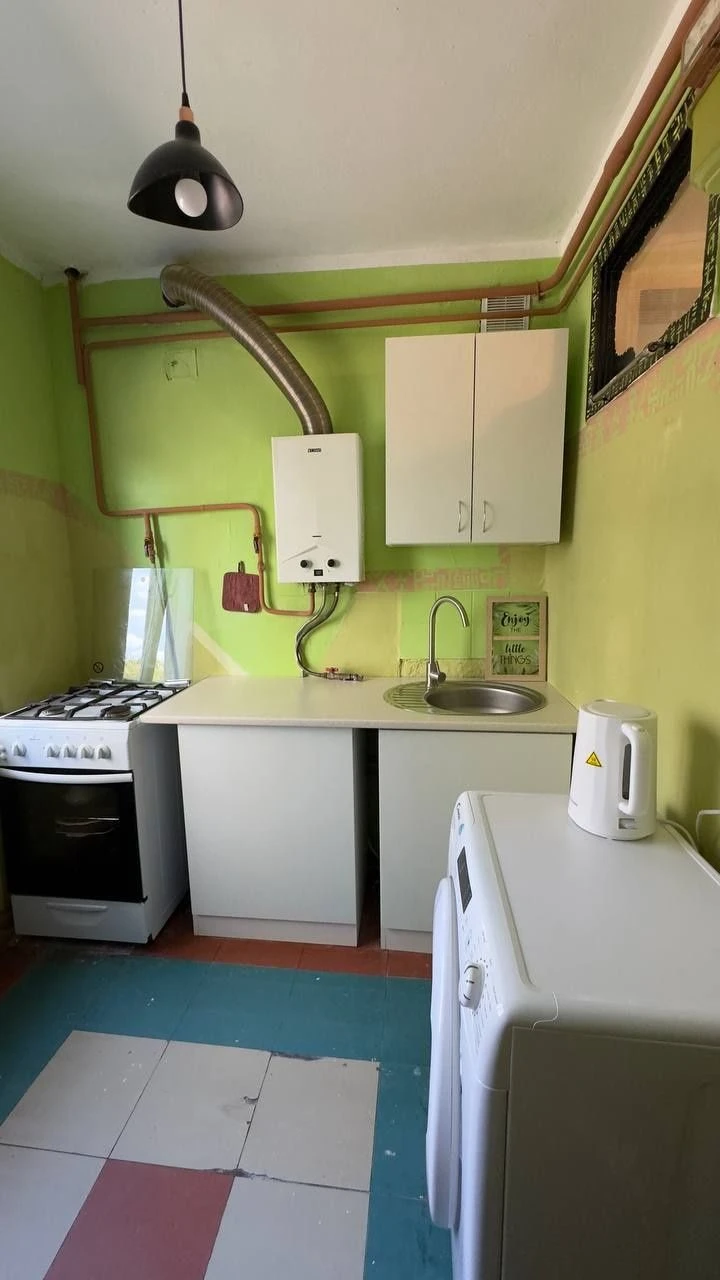 Продажа 2-комнатной квартиры, ул. Бориспольская 43, рядом с Червоный Хутир