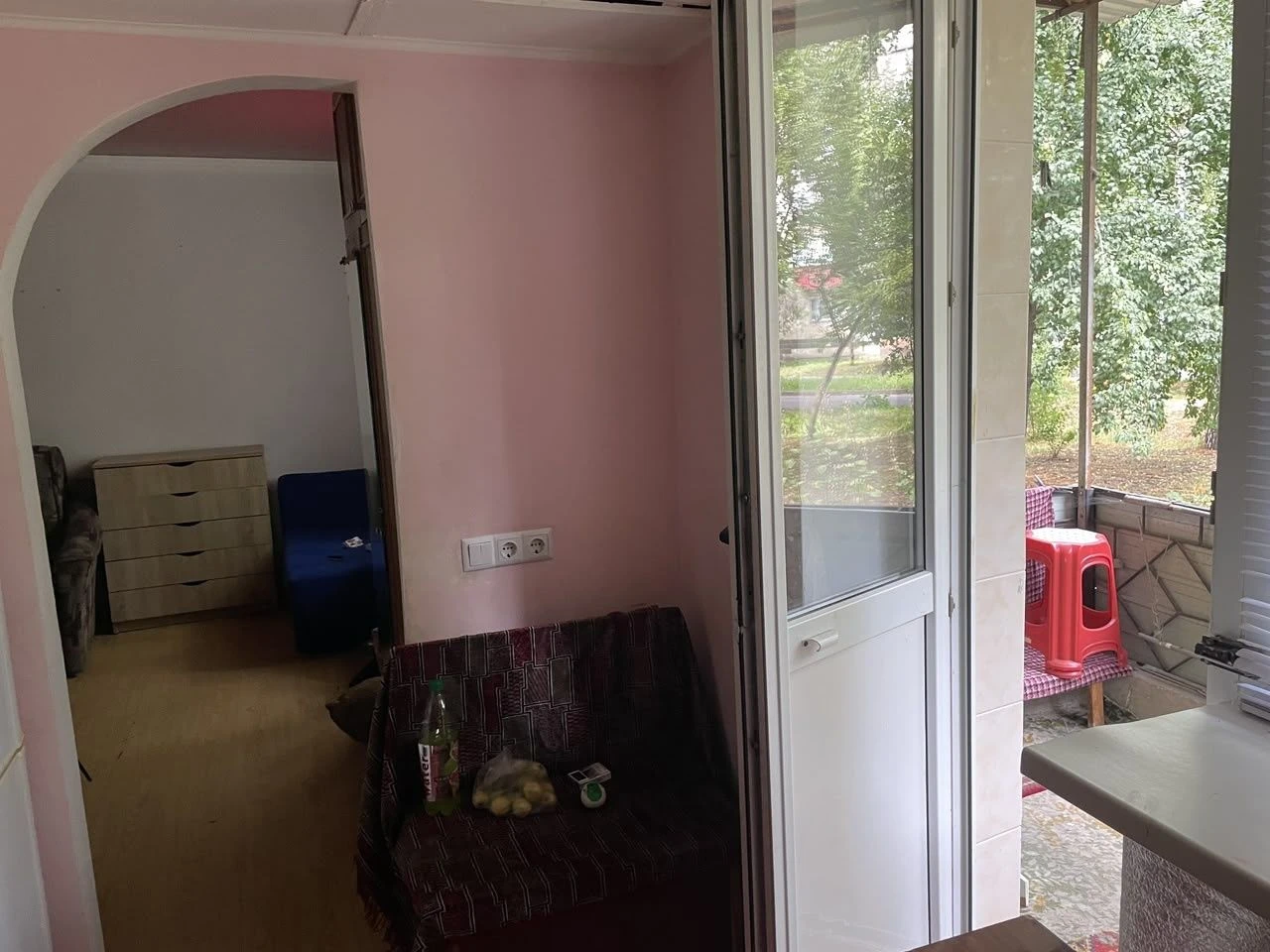 Продам 1 кімнатну квартиру в цегляному  будинку в гарному мі