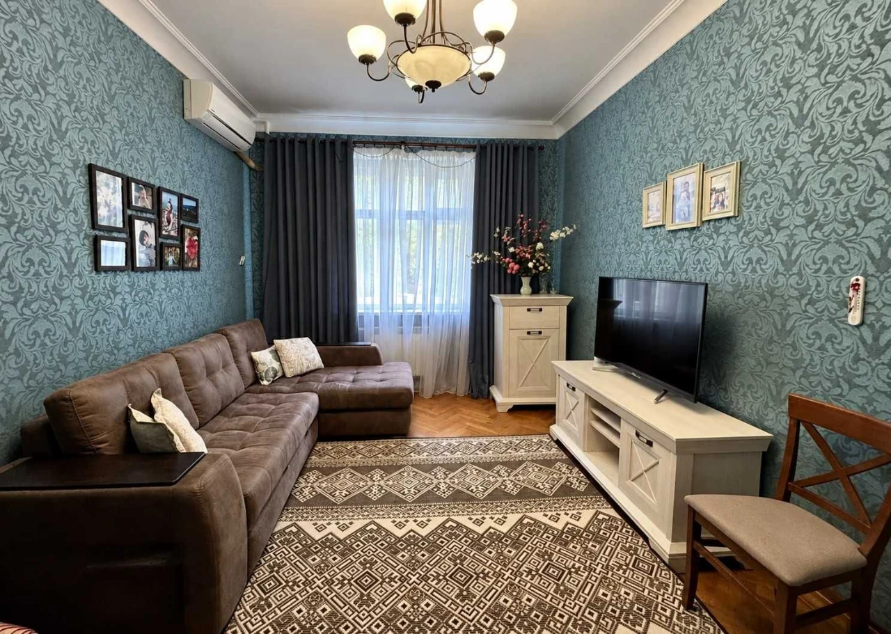 2-room 60sqm Center Pechersky Citadel Arsenal Princes Ostra