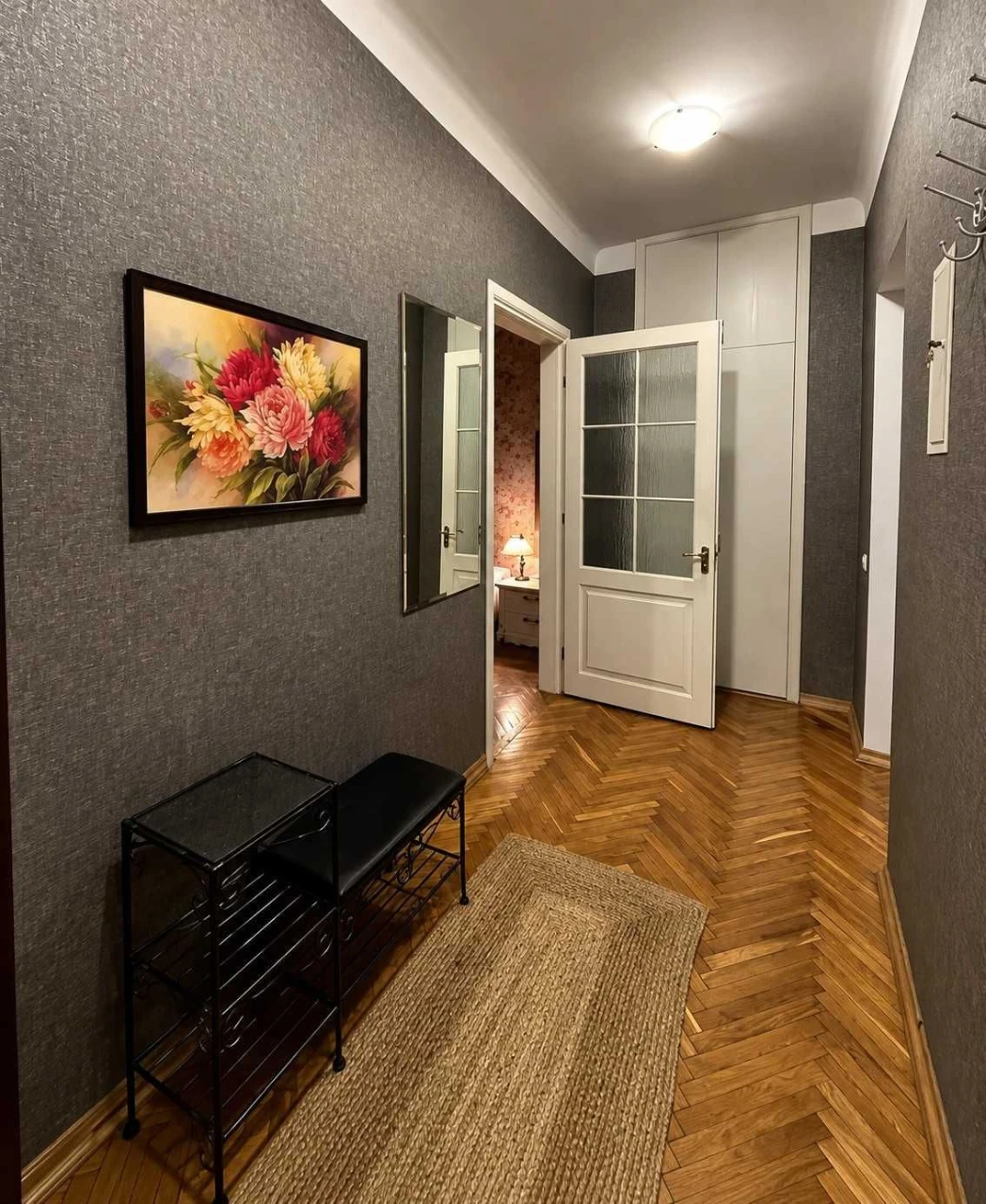 2-room 60sqm Center Pechersky Citadel Arsenal Princes Ostra