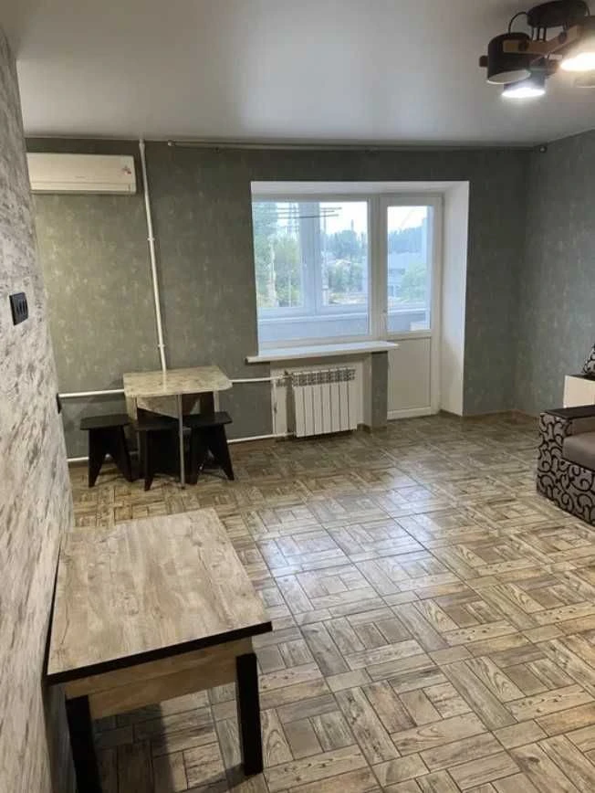 1 комната, капитальный ремонт, кухня 21 м2, Слобожанский (Газета ПРАВДИ)