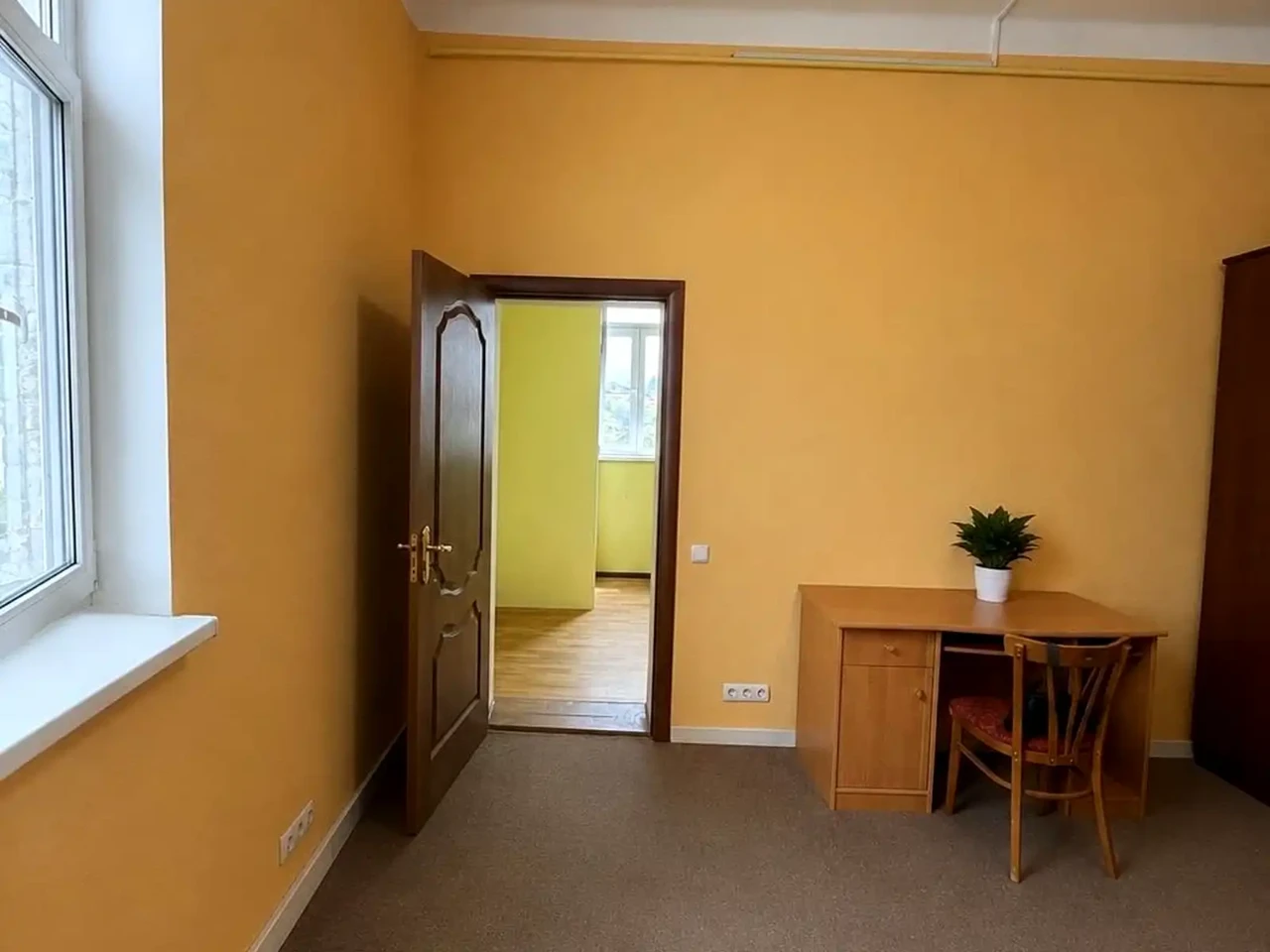 Продаж квартири 1-кімн. 25 м² 3/3 пов.