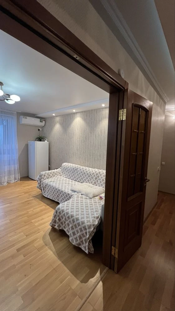 82 sq.m of your space / 4-room apartment with major renovation