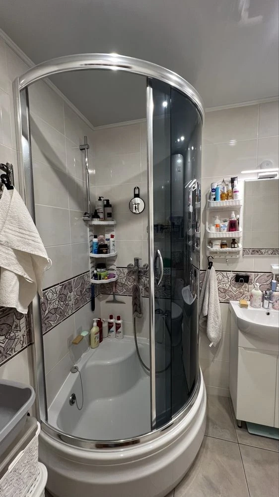 82 sq.m of your space / 4-room apartment with major renovation