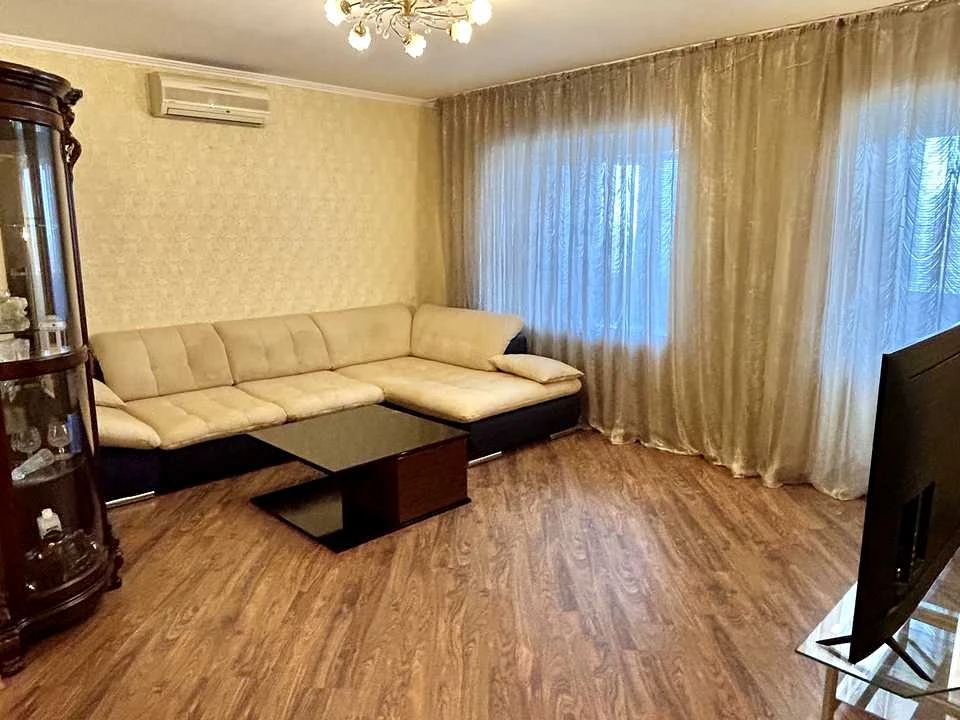 Apartment. 5-ta Slobidska Street, Nikolaev