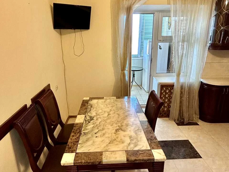 Apartment. 5-ta Slobidska Street, Nikolaev