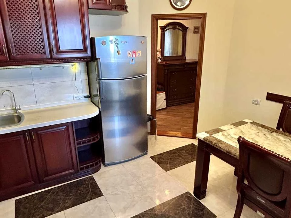 Apartment. 5-ta Slobidska Street, Nikolaev