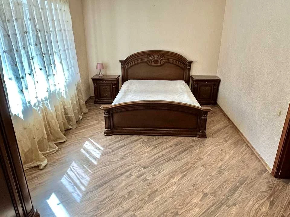Apartment. 5-ta Slobidska Street, Nikolaev