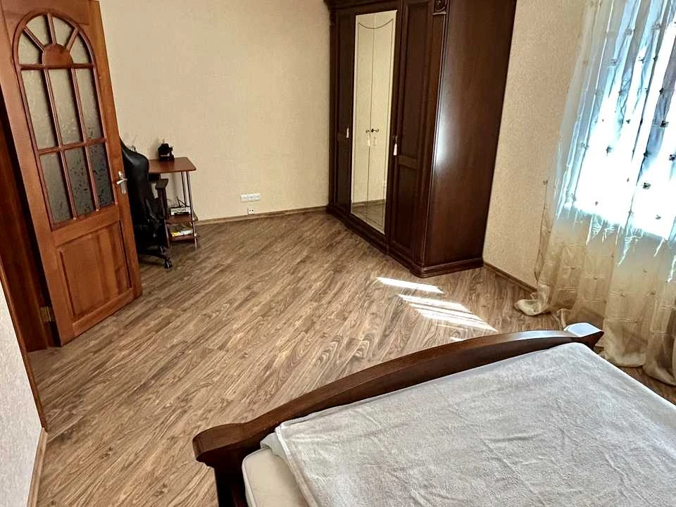 Apartment. 5-ta Slobidska Street, Nikolaev