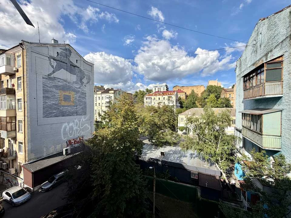 Квартира. Київ, Саксаганського вул.
