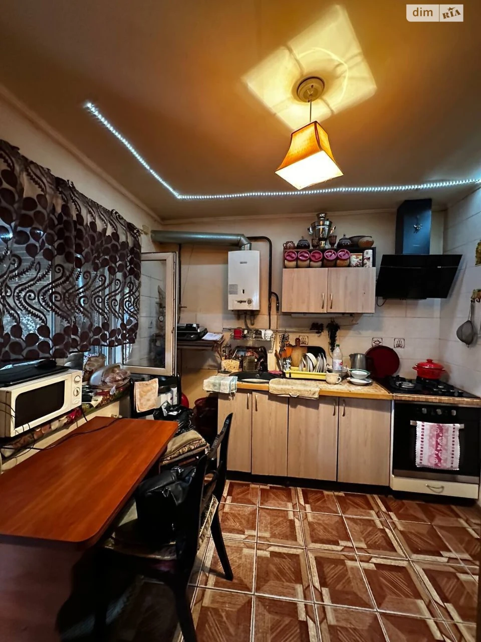 Sale of a House Section - Primorsky