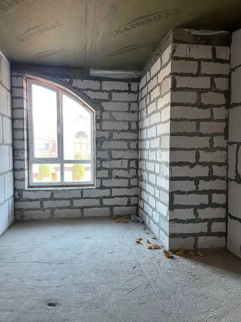 Таунхаус 110М² на Костанди • 3 спальни с гардеробными • Зона
