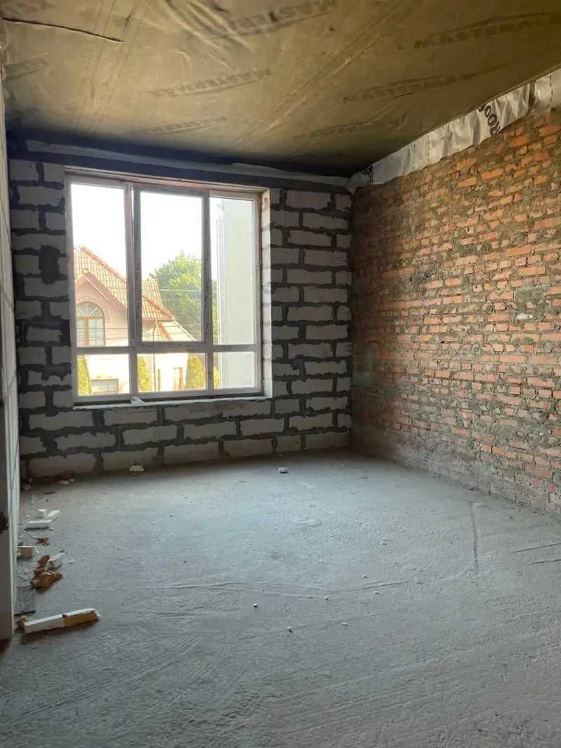 Таунхаус 110М² на Костанди • 3 спальни с гардеробными • Зона