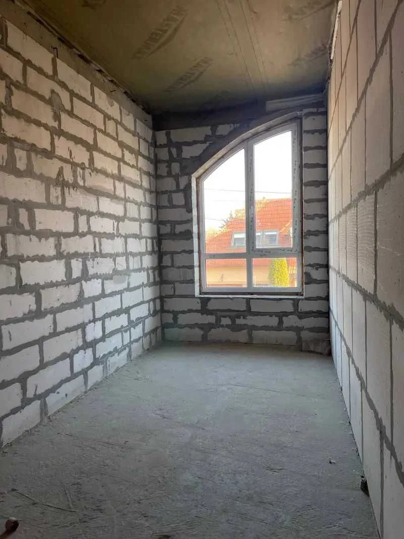 Таунхаус 110М² на Костанди • 3 спальни с гардеробными • Зона