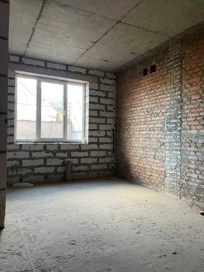 Таунхаус 110М² на Костанди • 3 спальни с гардеробными • Зона