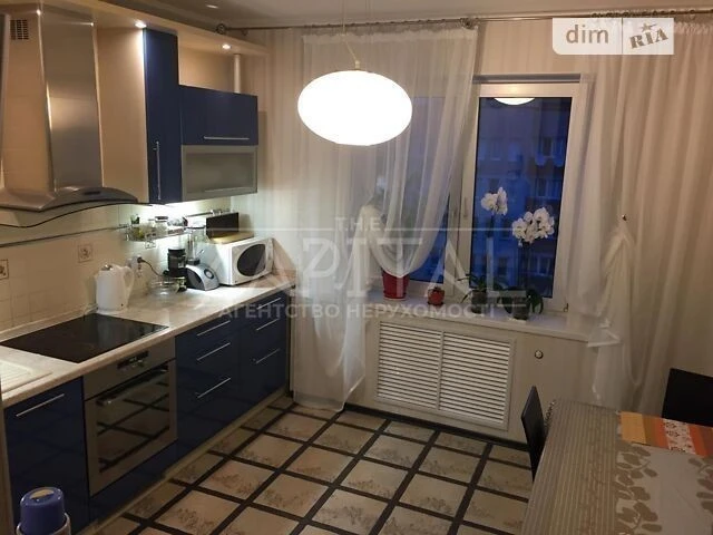 Sale of 3-room apartment 91 sq. m on Feodosiyskaya st. 14A • ID 34