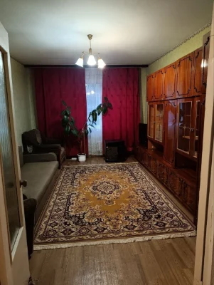 Rent 3-bedroom apartment, 70 m², Demievska St., 55