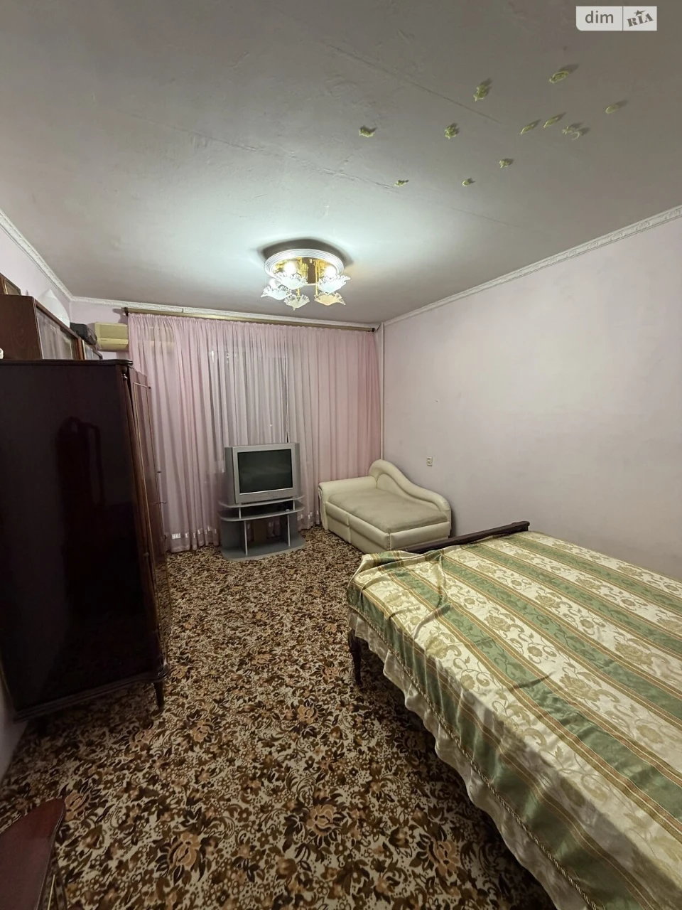 Long-Term Rental Apartment on the Left Bank