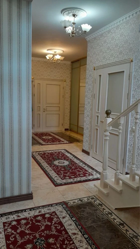 New House in Classic Style