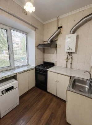 Compact 2-bedroom apartment in the Katernivka area, bonus - garage in the courtyard!! 0% commission