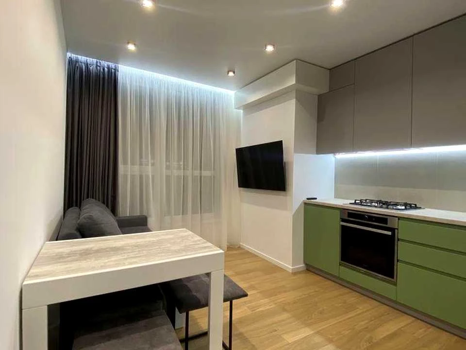 Apartment. Mykhola Pymonenko Street, Lviv