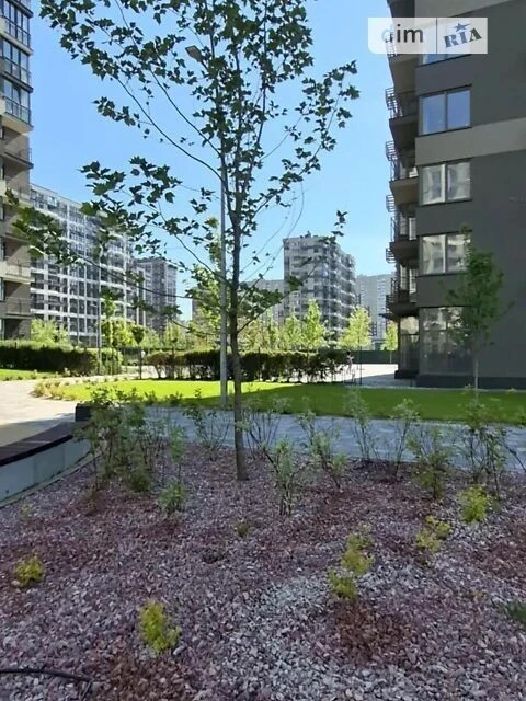 Sale of 2-room apartment 63.3 sq. m. on Rodiny Kristeriv St. 14B,