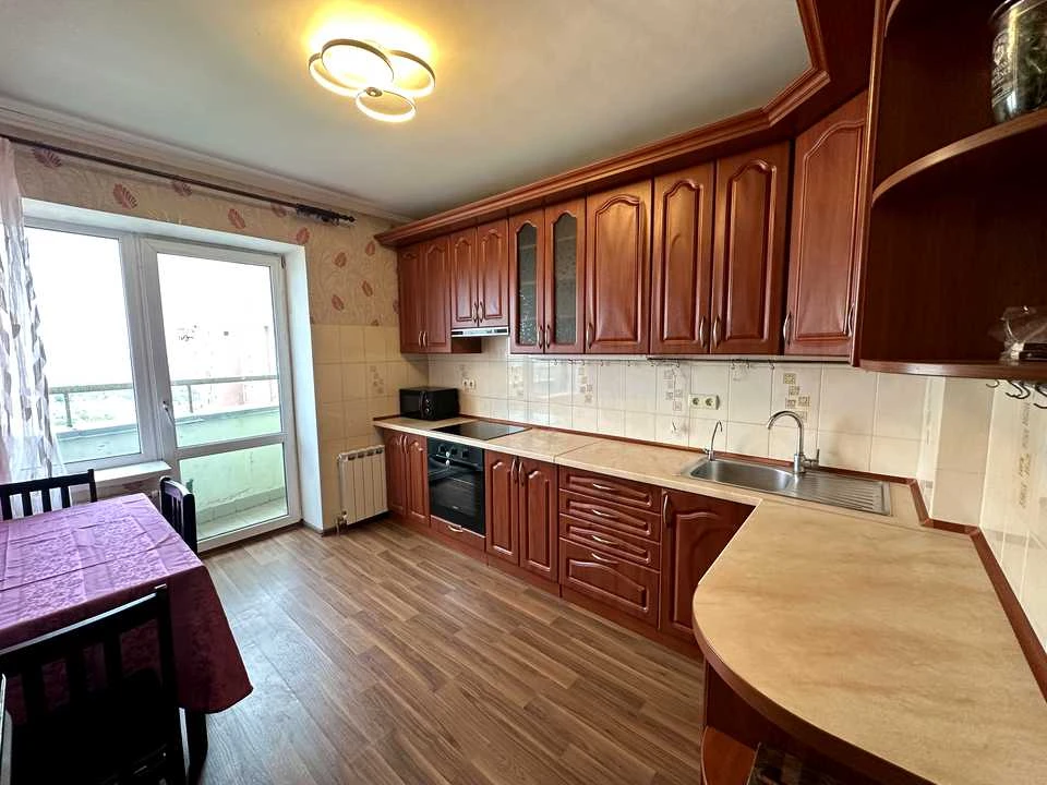 Apartment. Kyiv, Naukova Street