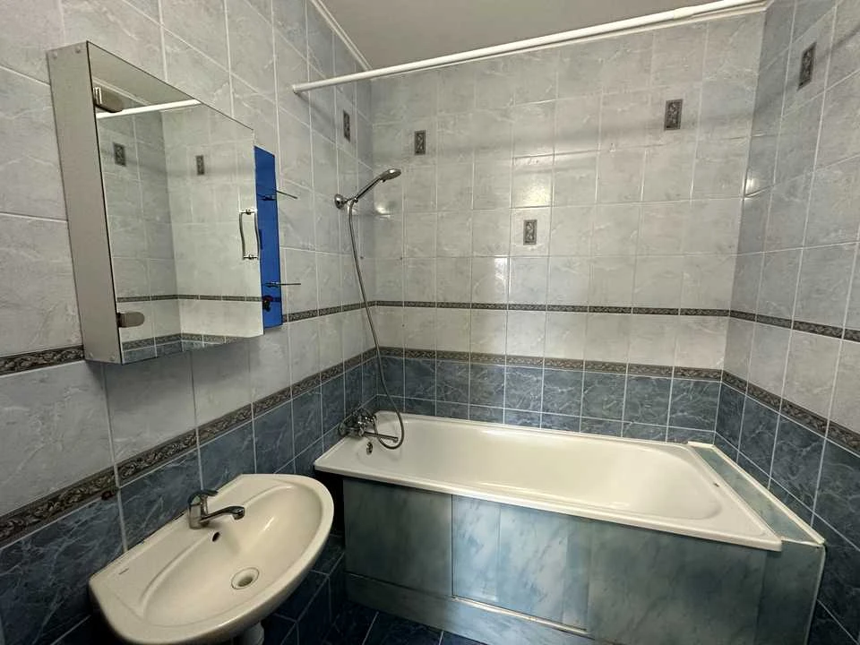 Apartment. Kyiv, Naukova Street