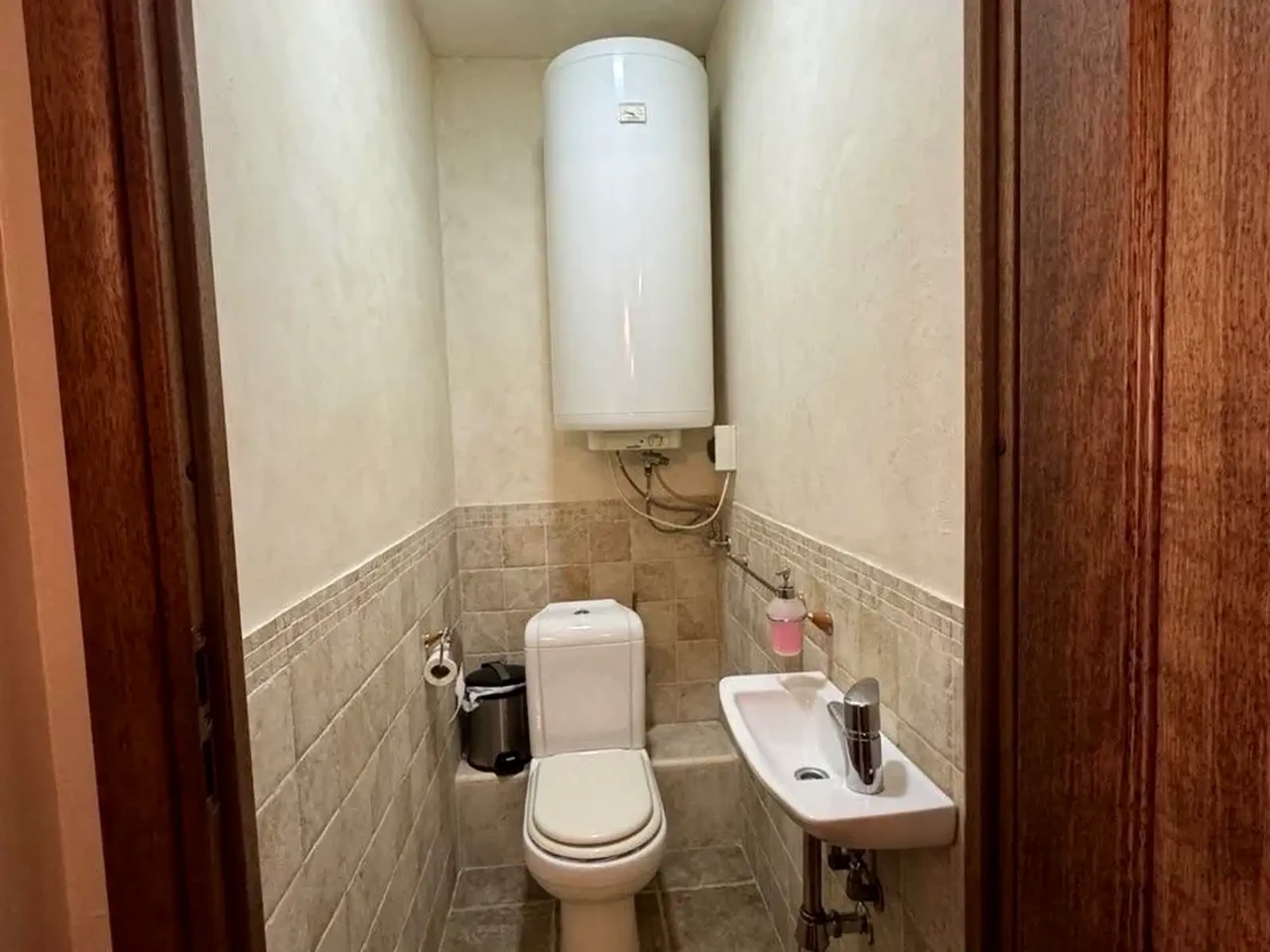 Rent 3-room apartment 134 m² on the 8th floor